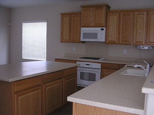 2nd image of 2187 Lone Desert St