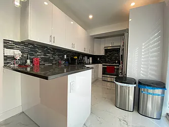 Rented by NY Space Finders Inc.