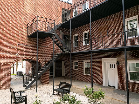 4th image of 300 Church St NW #11378803