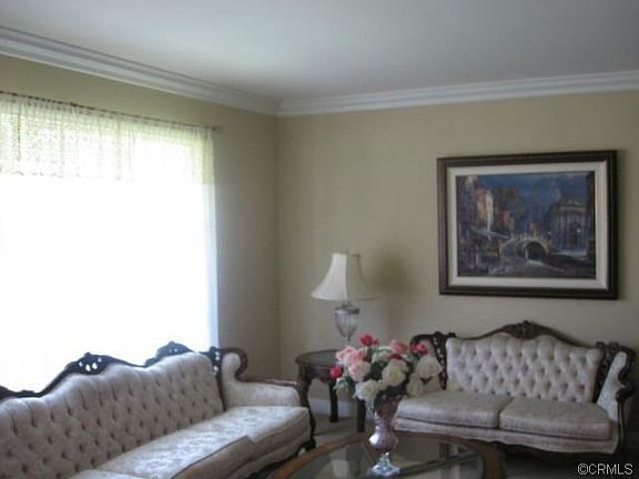 5th image of 624 Dorothy Ln