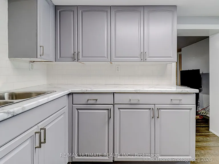 49 Gooderham Dr — Photo 17