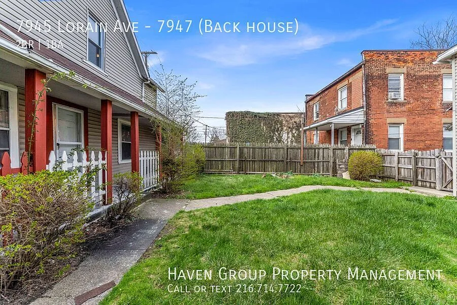 7945 (7947) Lorain Ave | Back House, Cleveland, Ohio, 44102 - Spacious 2-bed 1-bath multi-family ... — Photo 3