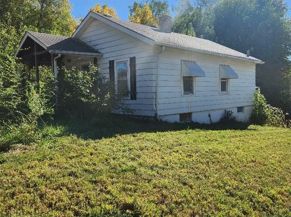 3751 Kansas Ave, Omaha, NE 68111