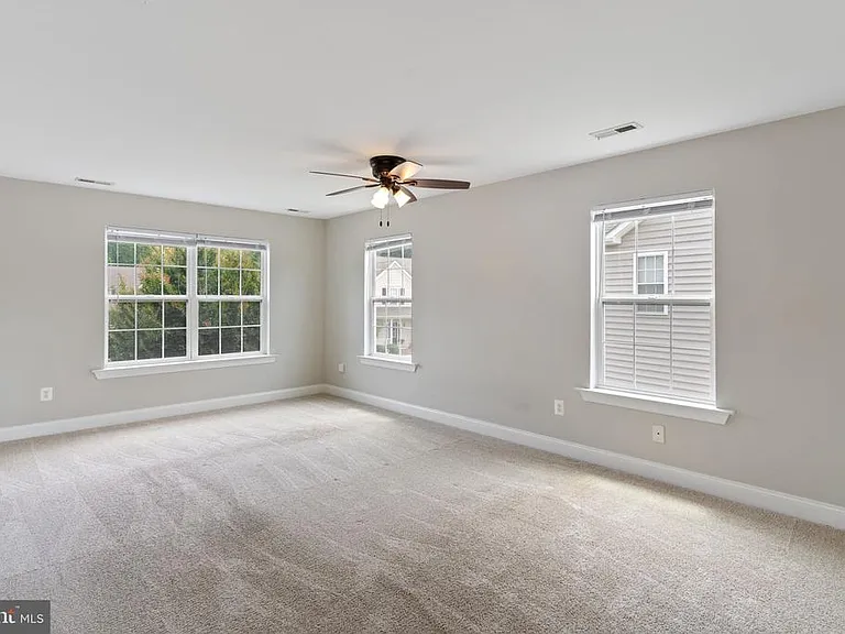 7495 Cavalcade Dr — Photo 35