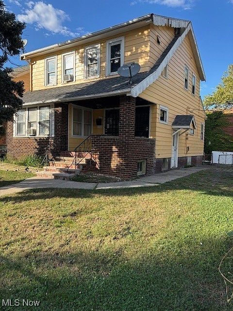 2nd image of 919/15906 Rondel Kipling Rd