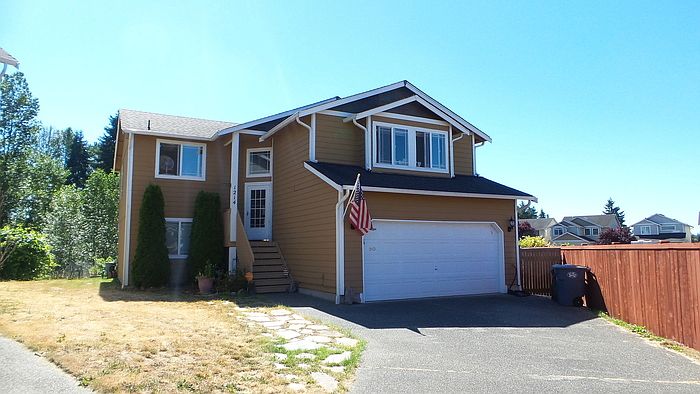 1st image of 1214 194th St E