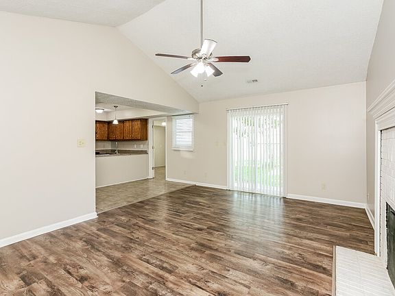5th image of 1112 Delray Dr