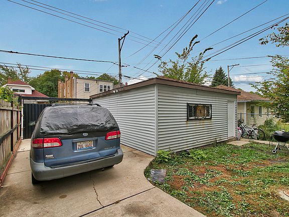 4th image of 4329 W Schubert Ave