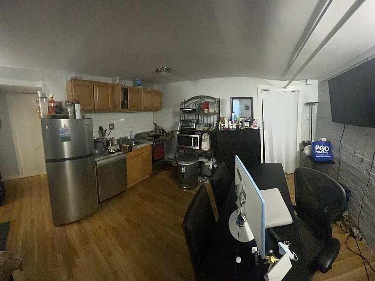 679 Massachusetts Ave #B — Photo 4