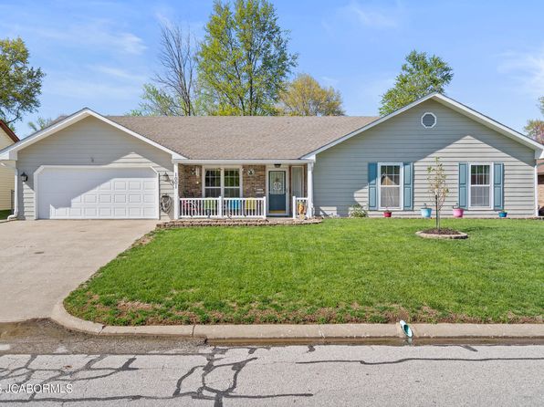 1001 Carla Dr, Boonville, MO 65233