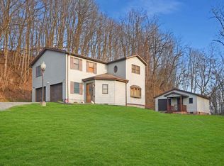 1938 Blue Horizon Dr, Morgantown, WV 26501