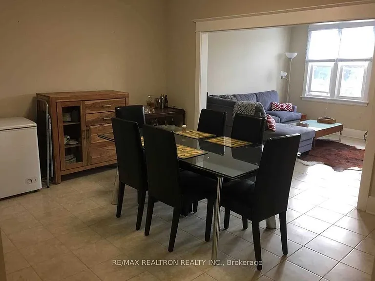 2547 Yonge St #2 — Photo 5