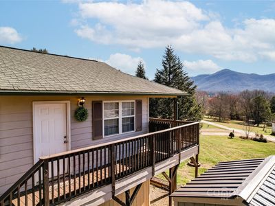 38 Country Ln, Franklin, NC, 28734