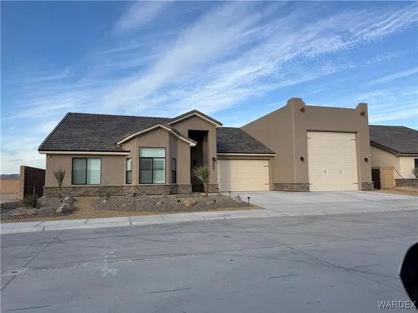 6037 S Trailblazer Ave, Fort Mohave, AZ 86426