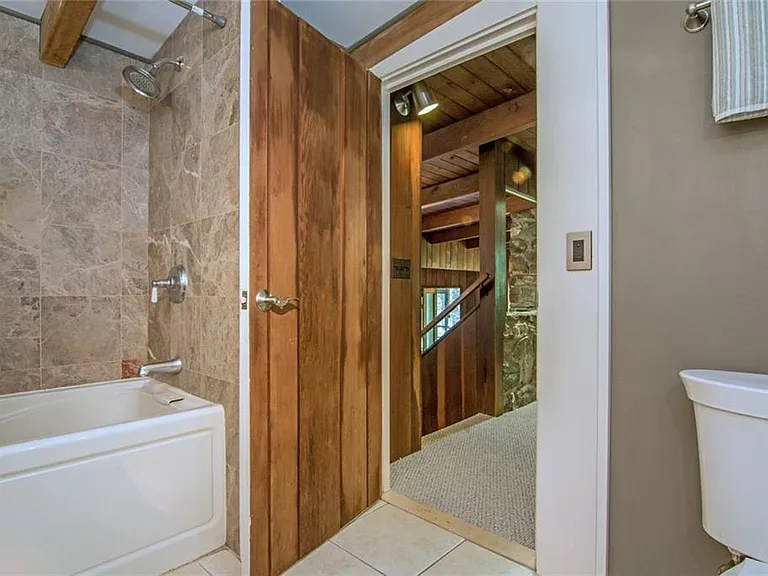 138 Little Rest Rd — Photo 28