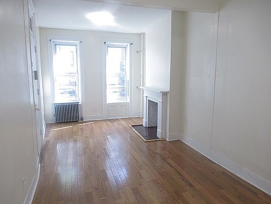 1st image of 443 Lincoln Pl APT 1L