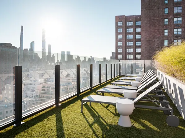 220 East 72nd Street image 12 of 28