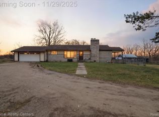 1251 E Reading Rd, Hillsdale, MI 49242