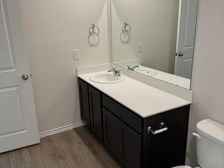 213 Arbor Dr — Photo 6