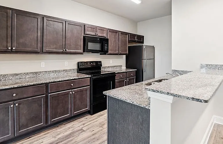 Magnolia Landing Apartments — Photo 25