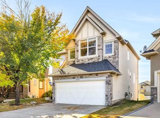 139 E Coopers Hl SW, Airdrie, AB T4B 3L7