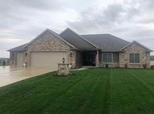 718 Forester Dr, Bluffton, IN 46714