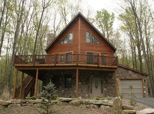 98 E Tuscarora Dr, Hazleton, PA 18202