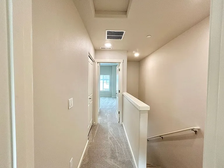 7211 NW Eleanor Ave — Photo 38