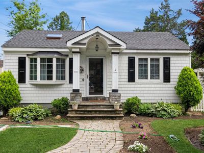 34 Livingston Street, Huntington Station, NY, 11746
