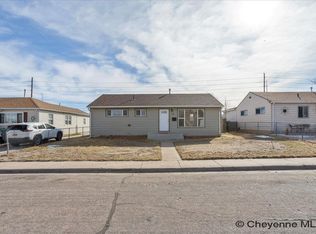 123 McFarland Ave, Cheyenne, WY 82007