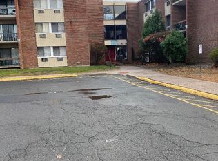 918 High Path Rd #918, Windsor, CT 06095