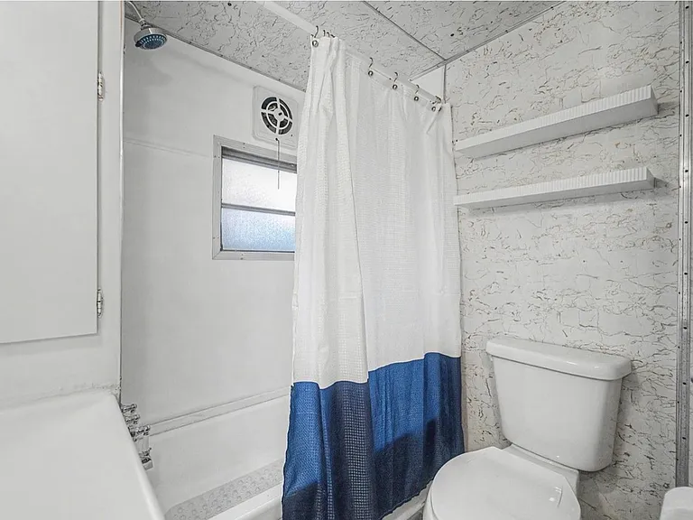 5053 Dunedin St — Photo 20