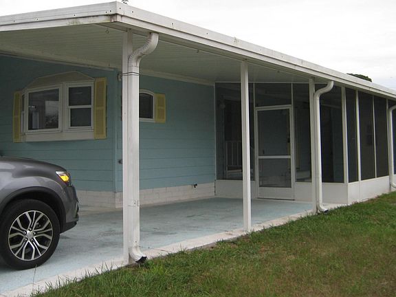 2nd image of 6751 NE 5th Pl