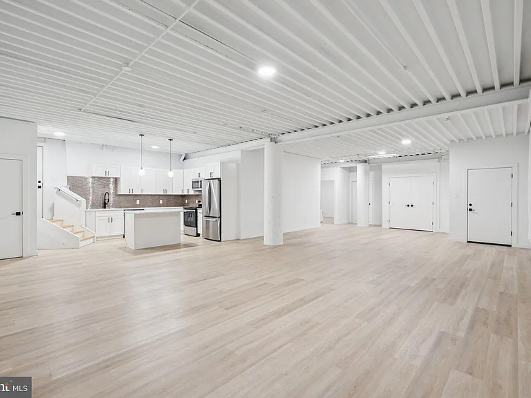 1116 N Bodine St #C — Photo 14