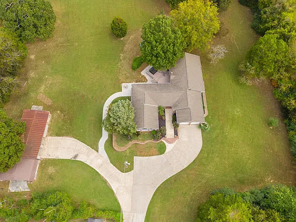 9021 Pleasant Ln — Photo 4