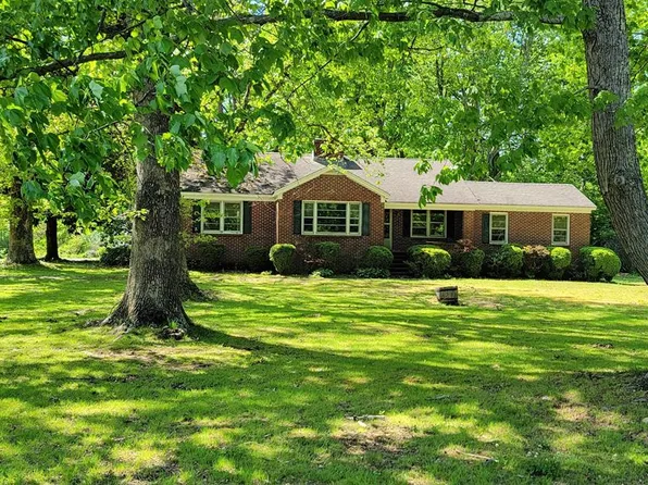 5130 Barnesville Hwy, Red Oak, VA 23964