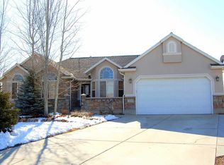 1121 N 1170 W, Clinton, UT 84015