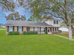 10456 Vinemont St, Dallas, TX 75218