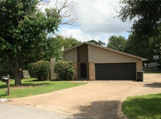 3602 Cedar Oak Cir, Bryan, TX 77802