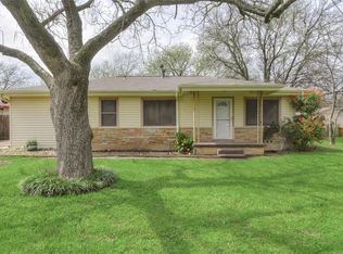 1012 Warden St, Benbrook, TX 76126