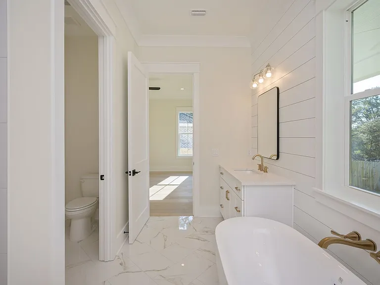 289 Glen Ave — Photo 32