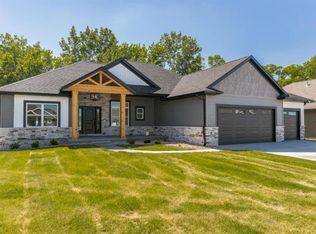 6408 Michael Dr NE, Cedar Rapids, IA 52411