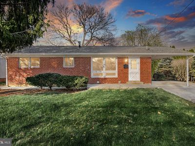121 W Clearview Dr, Camp Hill, PA, 17011
