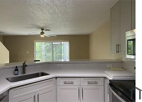 8549 W Southgate Shores Cir — Photo 6