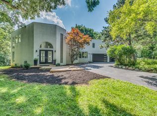 25210 N West Tower Dr, Tower Lakes, IL 60010