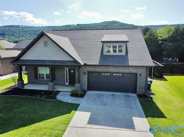 7504 Colibri Cir SE, Owens Cross Roads, AL 35763