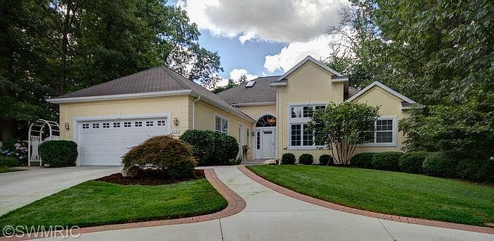 1st image of 2591 Talltimber Ct SE