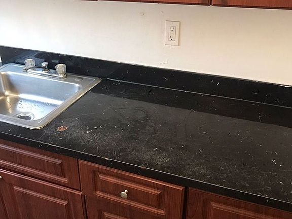 5th image of 1801 NW 2nd Ct #304