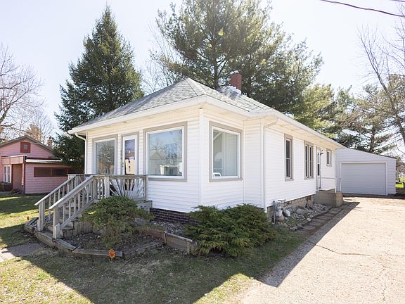 5th image of 604 W Congress St