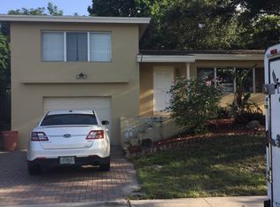 1323 Lake Erie Dr, Lake Worth, FL 33461